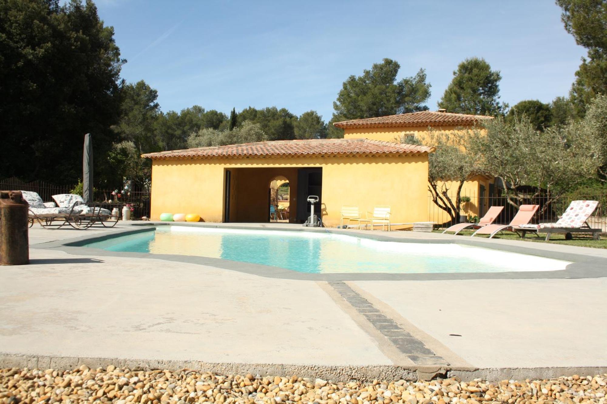 Villa Tres Belle Bastide Provencale Avec Piscine Pour 10 Personnes Le Beausset